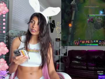 Nude cam girl violetttflowers image #5420957
