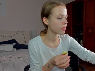 Nude cam girl asemiluna image #257615