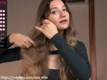 Nude cam girl mia_elfie image #4950479