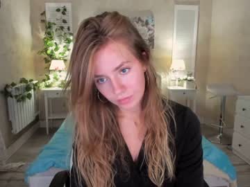 Nude cam girl over_the_moon_ image #2676725
