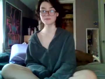 Nude cam girl soursou image #4920212