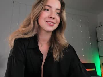 Nude cam girl emmi_rosee image #5745531