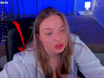 Nude cam girl violla_sinz image #3743044