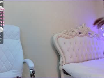 Nude cam girl akura_01 image #3772872