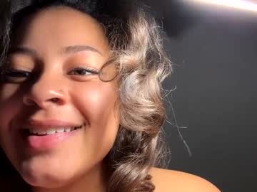 Nude cam girl adriana318798 image #7042229