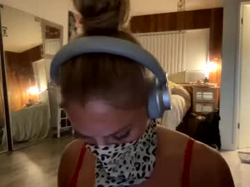 Nude cam girl honeybaeb image #4958325