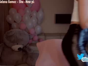 Nude cam girl hollyextra image #1270600