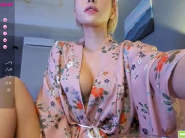 Nude cam girl hee_jin image #2599877