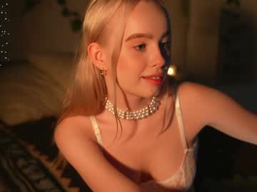 Nude cam girl mother__of__dragons image #5623318