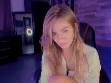 Nude cam girl over_the_moon_ image #2651681