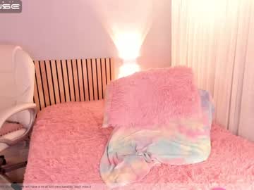 Nude cam girl little_effy18 image #4700281