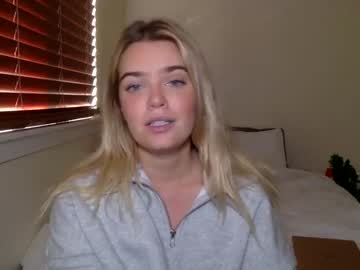 Nude cam girl littlemaryjane19 image #3234422