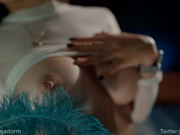 Nude cam girl alejastorm image #5296649