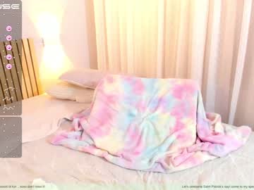 Nude cam girl little_effy18 image #3920698