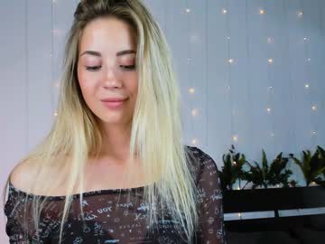 Nude cam girl emmi_rosee image #4431010