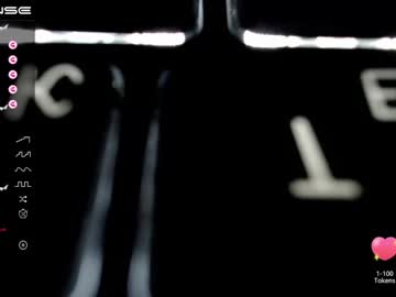 Nude cam girl marie_blue1 image #2047625