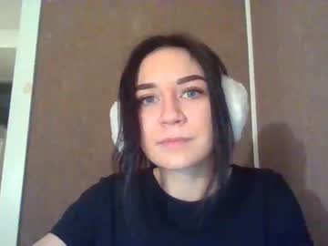 Nude cam girl heidiknight555 image #3457083