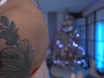 Nude cam girl gigi_ulala image #5854392