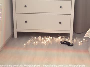 Nude cam girl mia_milagros image #2696195