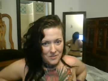 Nude cam couple paintedsluts34 image #1771846
