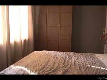 Nude cam girl luna_ai image #4583193