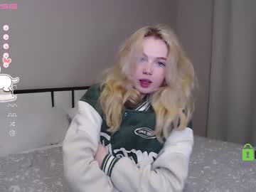 Nude cam girl small_blondee image #3656525