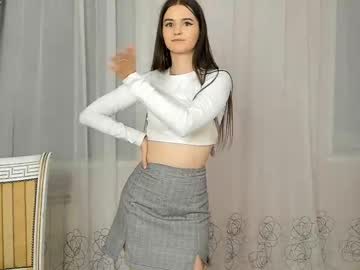 jerynni_baby nude girls camming