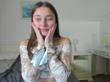 Nude cam girl eleonora_linn image #2798378
