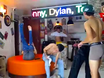 Nude cam man frotloops image #6749152