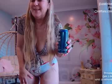 Nude cam couple ells_palace image #6602645