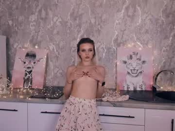 gladysharn nude girls camming