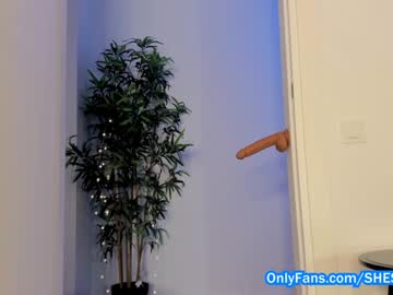 Nude cam girl hell_lo image #1867914