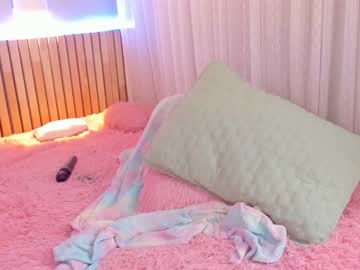Nude cam girl little_effy18 image #5252409