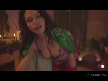 Nude cam girl lucieoude_ image #3147481