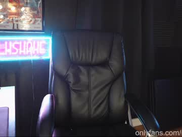 Nude cam girl aynmarie image #1367157