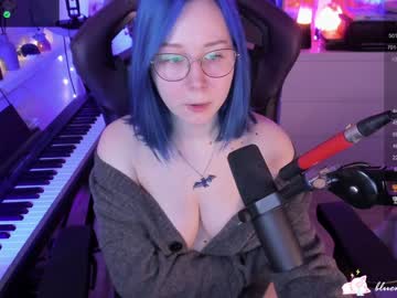 Nude cam girl blue_mooncat image #6457016