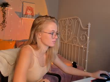 Nude cam girl linellali image #2491027