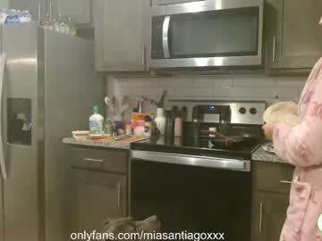 Nude cam couple miasantiago image #6136177