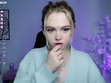 Nude cam girl small_blondee image #3818900