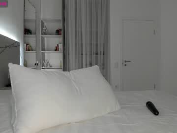 Nude cam girl yuuki_asuna1 image #3462849