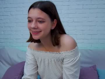 Nude cam girl lilly_bb_girl image #2611665