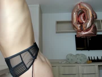 Nude cam girl bush_mia image #2270372
