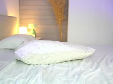 Nude cam girl veroniqe_lounge image #4778875