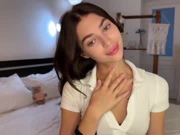 Nude cam girl cuteelsa_ image #6611777
