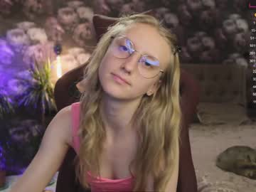 Nude cam girl angeellina image #1934234