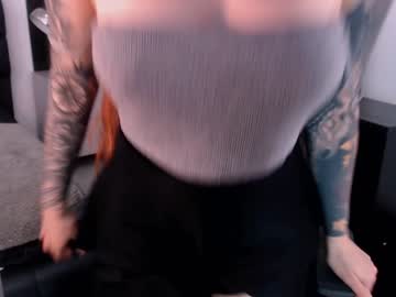 Nude cam girl annaliese_bach image #1811289