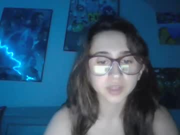 Nude cam girl petitebrokecollegechick image #4944902