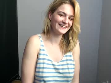 Nude cam girl tara_mony image #1723017
