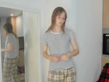 Nude cam girl lynncodrington image #6957368