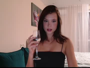 Nude cam girl bitter_moon image #5776102